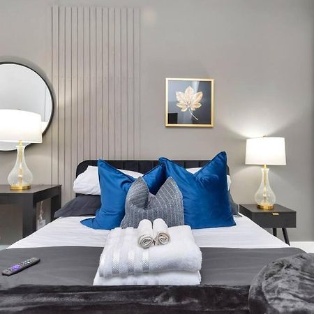 The Suite Spot! Downtown Skyline Views! Sleeps 12 ฮูสตัน ภายนอก รูปภาพ