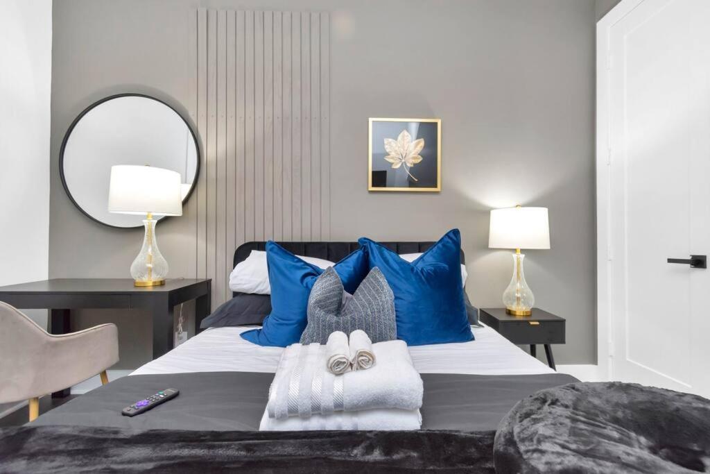 The Suite Spot! Downtown Skyline Views! Sleeps 12 ฮูสตัน ภายนอก รูปภาพ