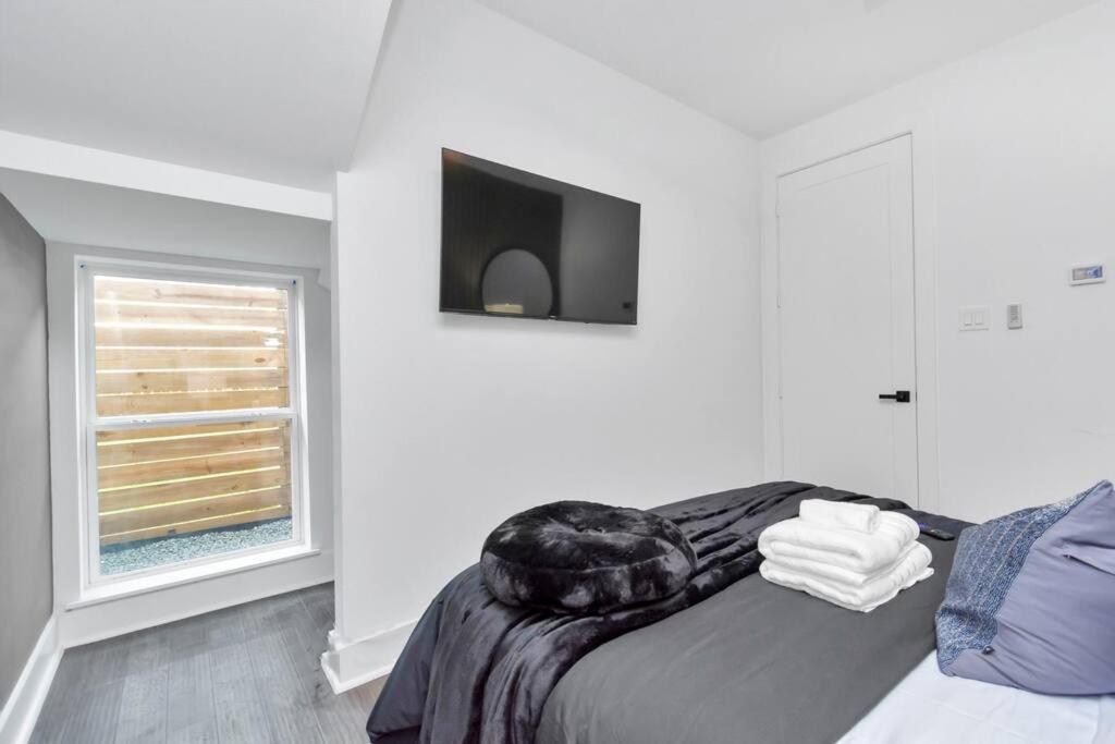 The Suite Spot! Downtown Skyline Views! Sleeps 12 ฮูสตัน ภายนอก รูปภาพ
